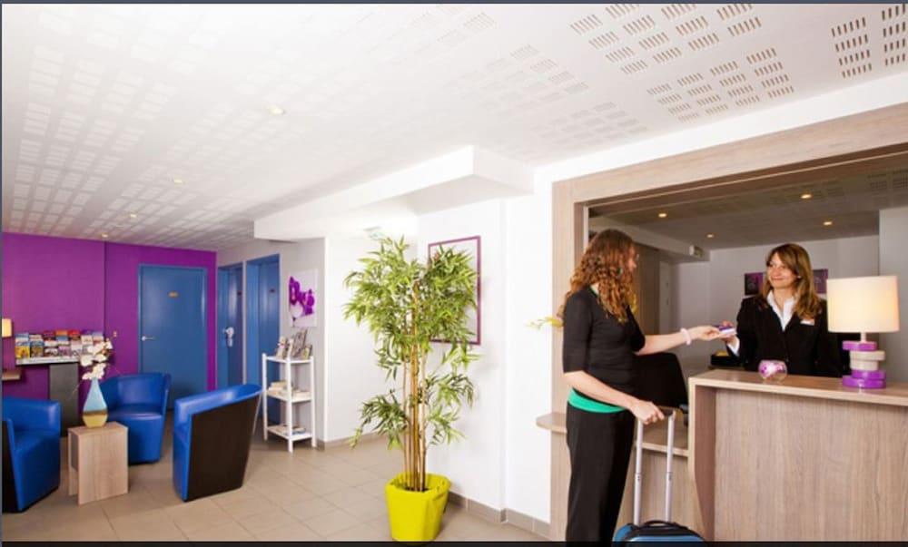 Apparthotel Sejours & Affaires Manosque Dış mekan fotoğraf