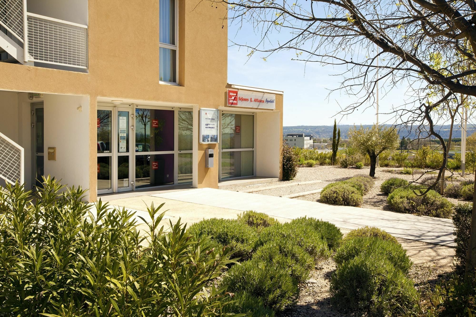 Apparthotel Sejours & Affaires Manosque Dış mekan fotoğraf